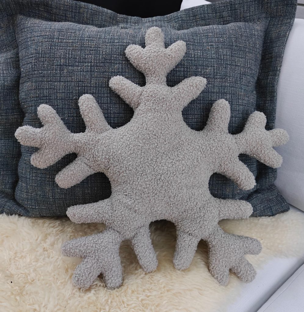 lumihiutale tyyny kaava ompeluohje teddykangas